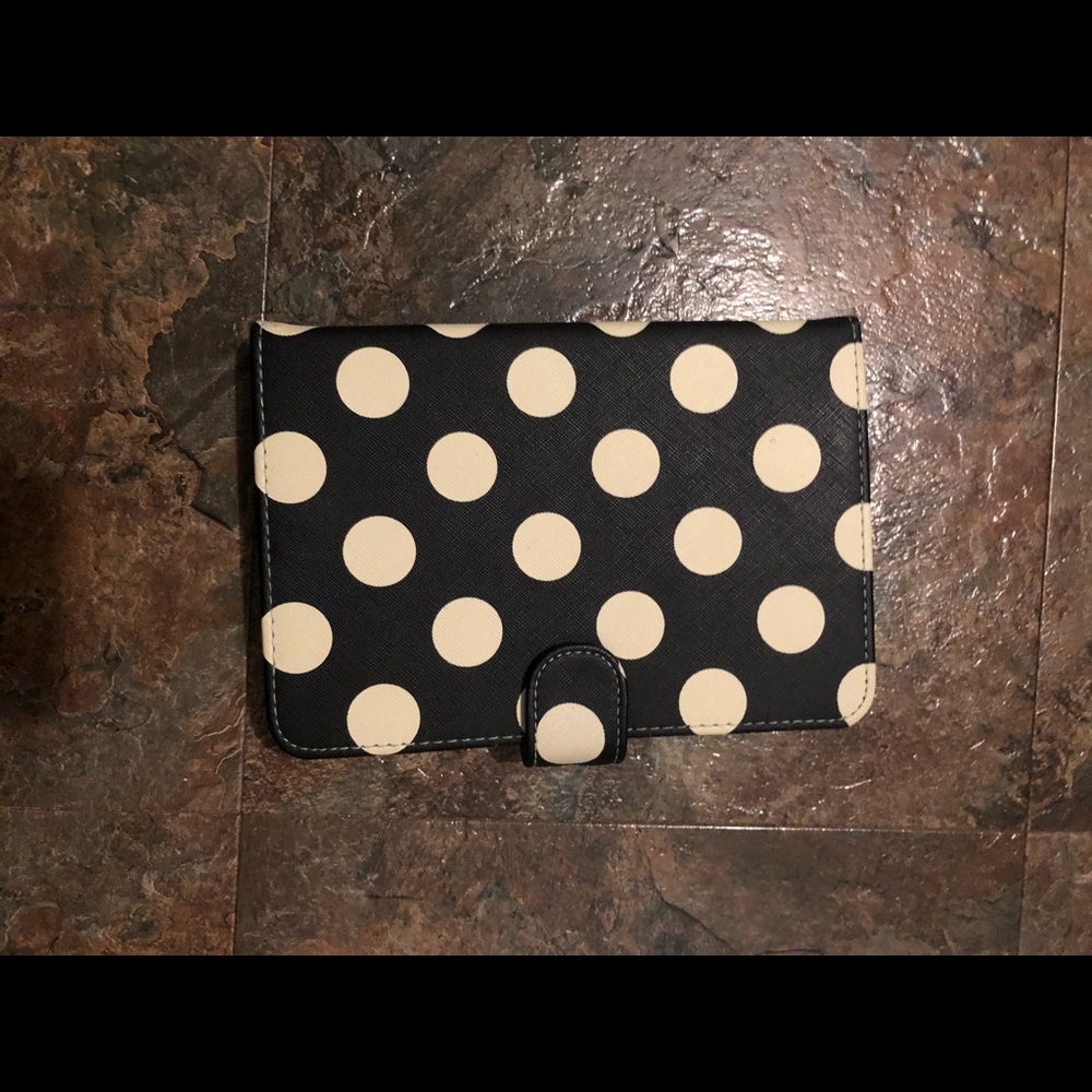 Kindle - Picture 2 of 3